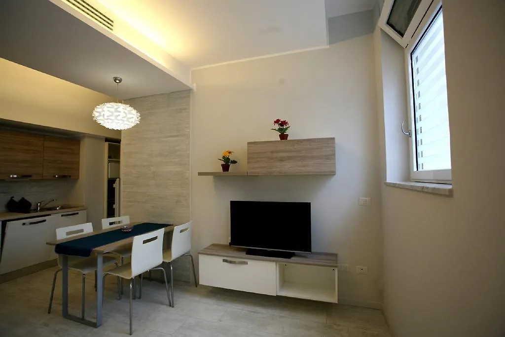 Nina Casa Vacanze Finale Ligure 0*,